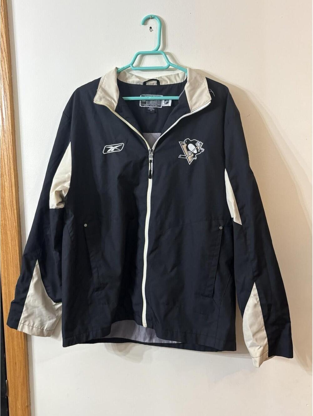 Men’s Reebok Size M Pittsburgh Penguins Black& Gold Jacket Windbreaker Retro RBK